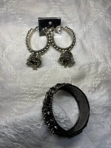 Ghungroo Hoop Jhumkas & Bangle